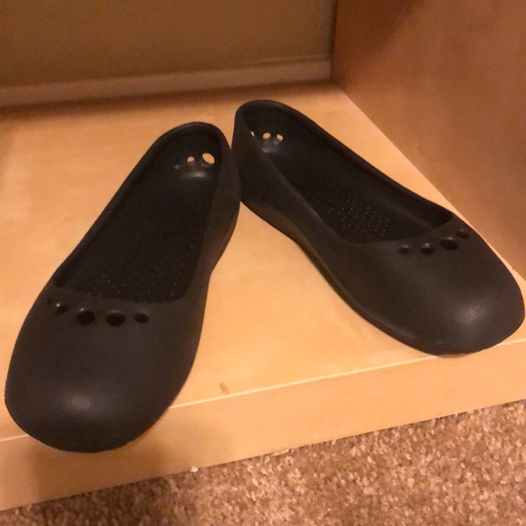 doll crocs